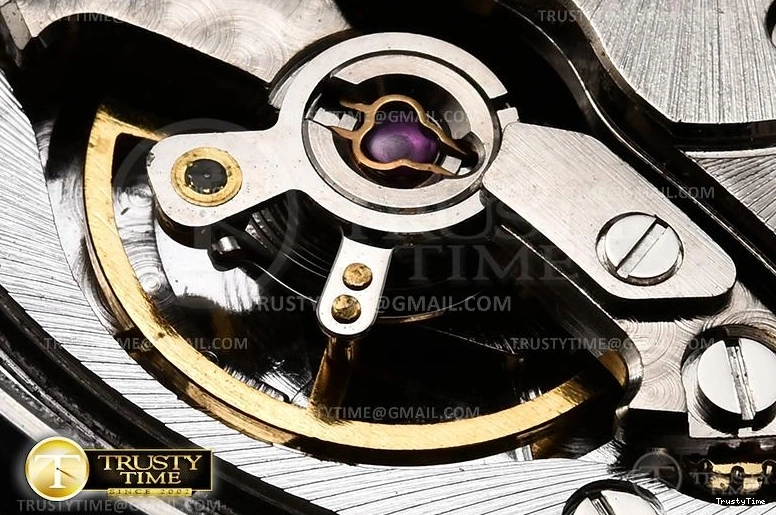 0509 ROLYM181 – YachtMaster Unique 1077